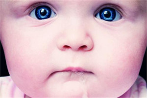 怎樣應對寶寶口臭問題？體內(nèi)外調(diào)節(jié)是關(guān)鍵