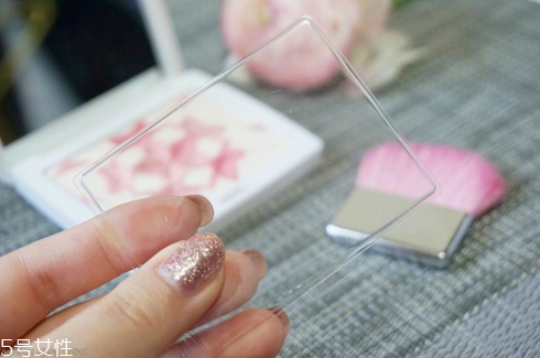 迪奧春季限定櫻花腮紅好用嗎？顏值即正義