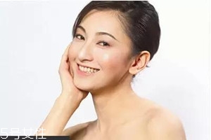 吃什么可以調(diào)理膚色？健康飲食很重要