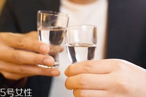 喝多少酒算安全？有基因缺陷的中國人最好不要喝