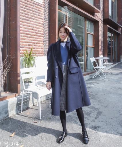 藍(lán)色大衣搭配什么鞋子？優(yōu)雅氣質(zhì)盡顯