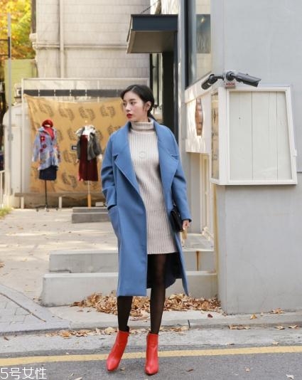 藍(lán)色大衣搭配什么鞋子？優(yōu)雅氣質(zhì)盡顯