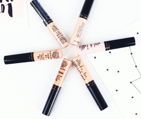 遮瑕筆和遮瑕液哪個(gè)好？不止是質(zhì)地的區(qū)別