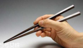 筷子應(yīng)該怎么洗？不要泡不要搓不要圖省事