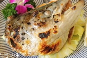 魚頭不能跟什么一起吃 魚頭相克食物 魚頭不能跟什么一起吃 魚頭相克食物