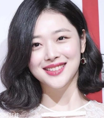 2018開年爆款色莓果紫，怎么涂更美？