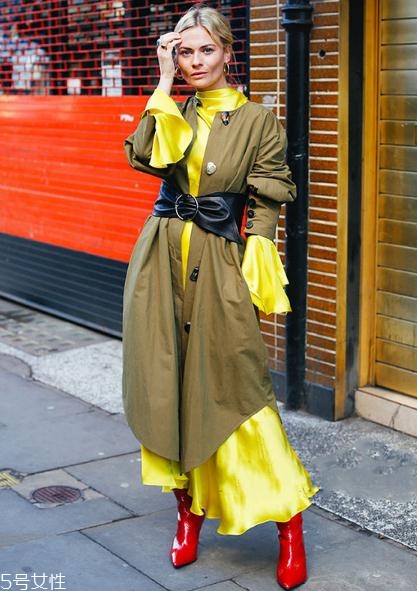 大紅色鞋子怎么搭配？冬季也要時(shí)尚大氣