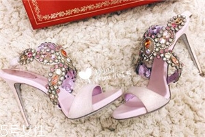 rene caovilla鞋子偏碼嗎？英國皇室的欽點品牌