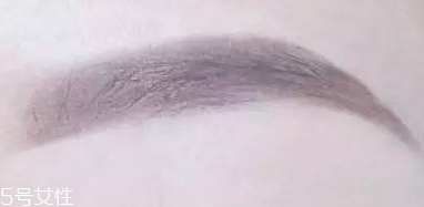 眉型為什么很奇怪？眉頭沒畫好