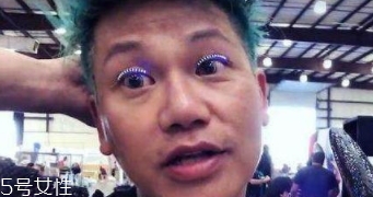 發(fā)光假睫毛多少錢？一閃一閃亮晶晶