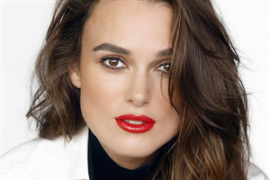 香奈兒唇釉738好看嗎？香奈兒唇釉738試色