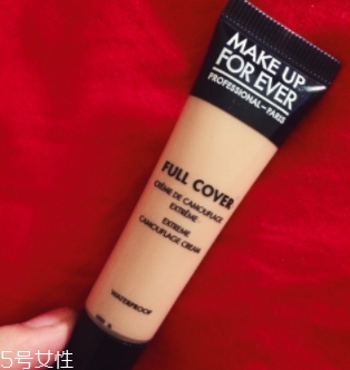 遮瑕霜和bb霜有什么區(qū)別？使用的先后順序不同