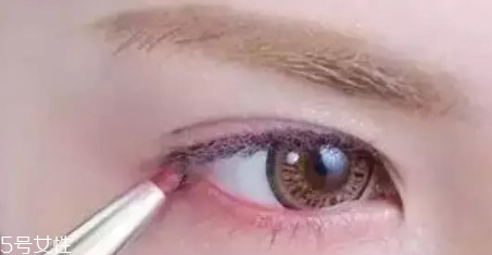 兔子腮紅怎么畫才可愛？中年少女必備腮紅畫技