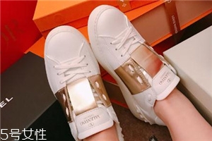 華倫天奴鞋子磨腳嗎？穿上它你就是仙女