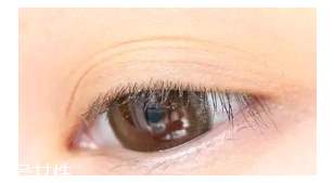 2018奶茶妝怎么畫？偽素顏撩漢妝容畫法