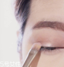 2018開運(yùn)妝容怎么化？精致幸福桃花妝get