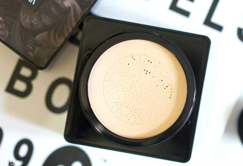 瑪麗黛佳小蘑菇氣墊使用測試 火的不能再火的一款底妝 瑪麗黛佳小蘑菇氣墊使用測試 火的不能再火的一款底妝