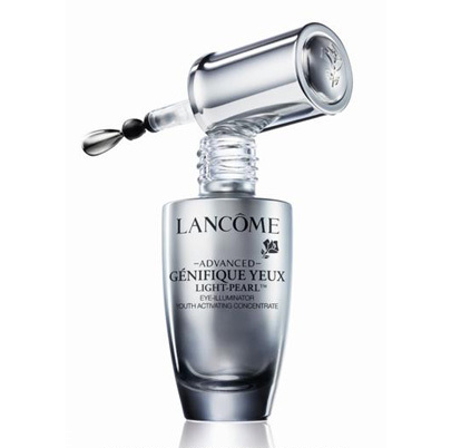 香奈兒眼霜有幾種？20歲以上的人就要使用眼霜