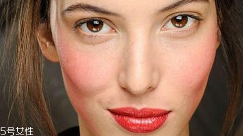 黑皮膚用什么顏色的腮紅？腮紅的作用