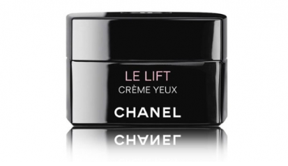 香奈兒眼霜有幾種？20歲以上的人就要使用眼霜