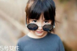 Jasper戴墨鏡，這樣扮酷讓孩子更自信！