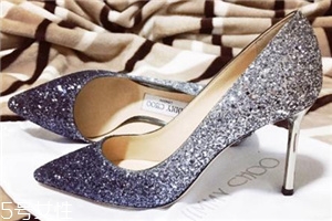 jimmy choo鞋子好穿嗎？高跟鞋界的傳奇之作