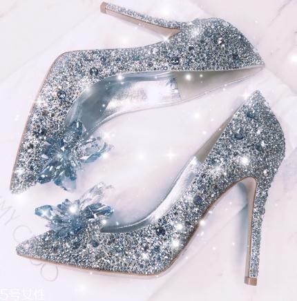 jimmy choo鞋子好穿嗎？高跟鞋界的傳奇之作