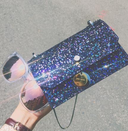 jimmy choo包包質量好嗎？你和女神之間就差這個包