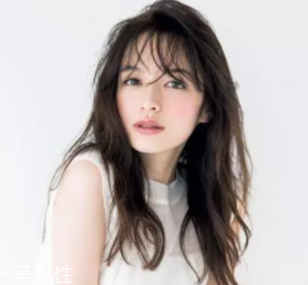 M型短劉海適合什么臉型？幫助大臉遮住大額頭