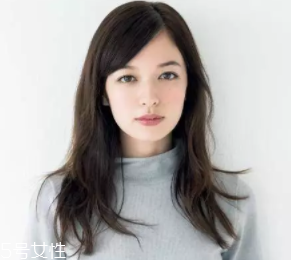 M型短劉海適合什么臉型？幫助大臉遮住大額頭