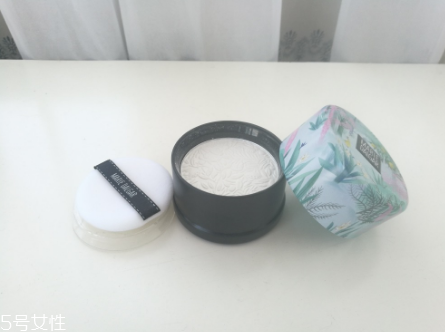 瑪麗黛佳蜜粉餅好用嗎？性價比較高的國產(chǎn)化妝品