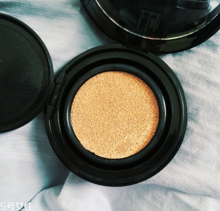 瑪麗黛佳底妝產(chǎn)品哪款好用？化妝包里必帶款