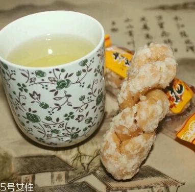 麻花可以帶上飛機(jī)嗎？要看帶多少