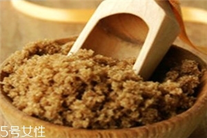 赤砂糖就是紅糖嗎？教你辨別真假紅糖