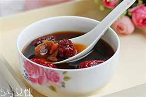 紅糖水怎么做？紅糖用溫水泡比較好