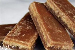 阿膠可以和紅糖一起吃嗎？煮紅糖水要放多少紅糖？