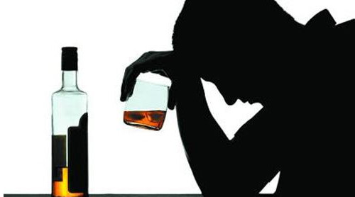 喝酒時(shí)不能吃什么？這四種食物千萬別吃