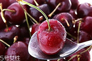 吃車厘子流鼻血怎么回事？遇到這種情況應(yīng)該這么做