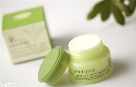 悅詩風(fēng)吟面霜好用嗎？正確的時間使用面霜更好