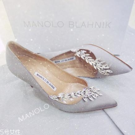manolo blahnik是什么檔次？世界上最優(yōu)美的高跟鞋