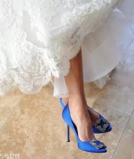 manolo blahnik是什么檔次？世界上最優(yōu)美的高跟鞋