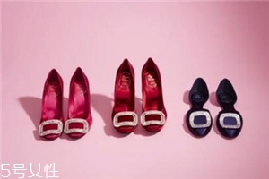 roger vivier是幾線(xiàn)品牌？集萬(wàn)千寵愛(ài)于一身