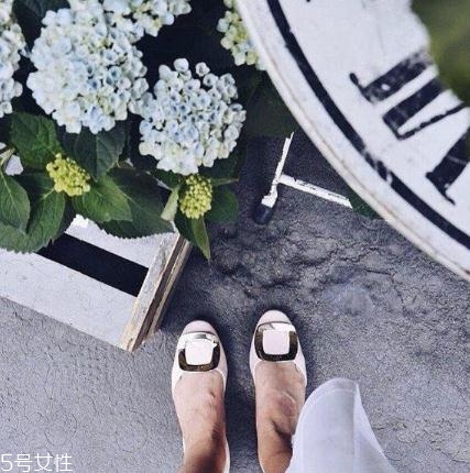 roger vivier鞋子偏大嗎？這款高跟鞋一定要買