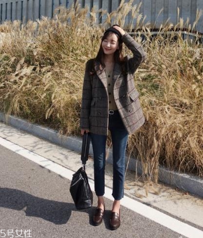 短款格子外套怎么搭配？各種風(fēng)格隨意切換