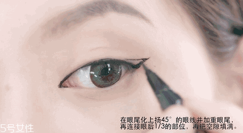 內(nèi)眼線會(huì)傷眼睛嗎？九種可愛(ài)的眼線畫(huà)法