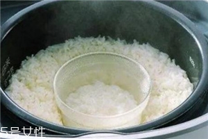 熱水煮飯還是冷水煮飯好？這樣煮飯更好吃