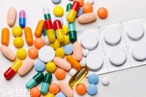 哪些藥不能用熱水送服？這8種要牢記