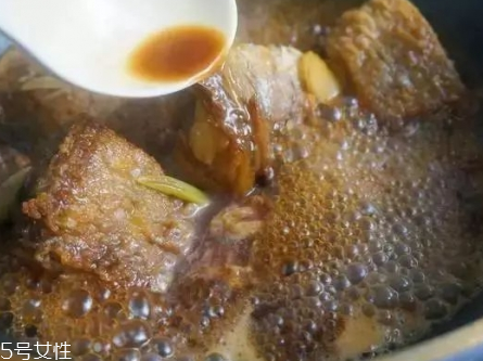 如何燉魚好吃又簡單？最簡單的燉魚方法介紹