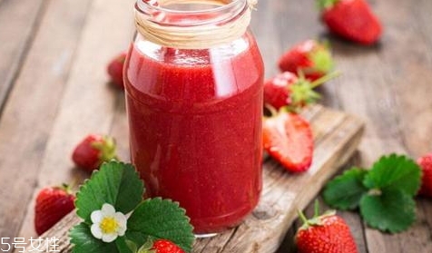 喉嚨痛可以吃草莓嗎？并沒有什么大礙