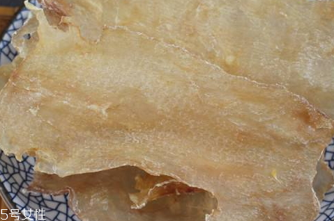 鱈魚膠怎么泡發(fā)泡多久 鱈魚膠泡發(fā)技巧 鱈魚膠怎么泡發(fā)泡多久 鱈魚膠泡發(fā)技巧